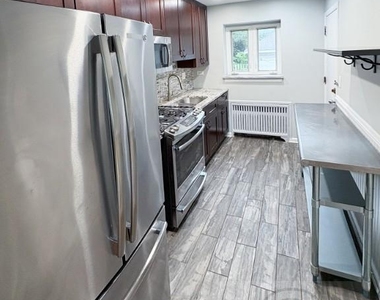 524 Michigan Avenue - Photo Thumbnail 7