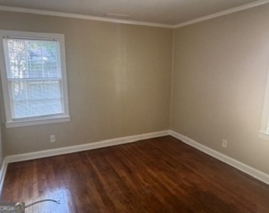 5161 Phillips Drive - Photo Thumbnail 3