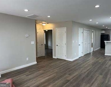 324 Adams Street - Photo Thumbnail 2