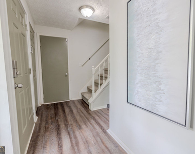 2073 Raintree Place - Photo Thumbnail 2