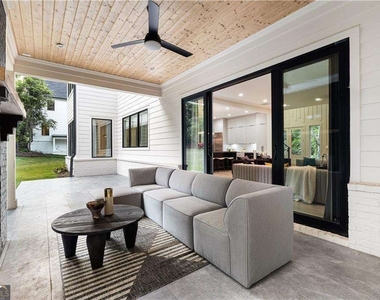 2742 Winding Lane Ne - Photo Thumbnail 38