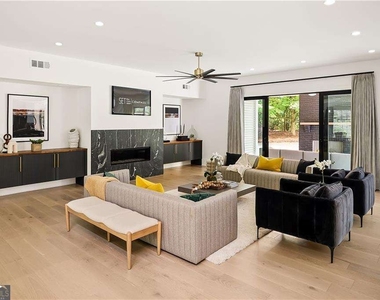 2742 Winding Lane Ne - Photo Thumbnail 8