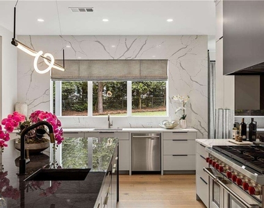 2742 Winding Lane Ne - Photo Thumbnail 18