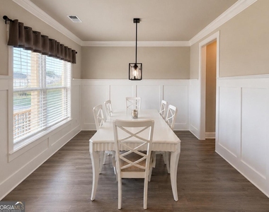 543 Calgary Downs Drive - Photo Thumbnail 3