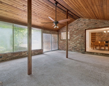 3543 Cloudland Drive - Photo Thumbnail 10