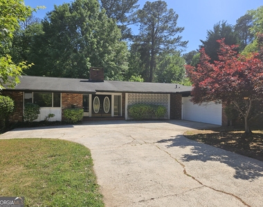 3543 Cloudland Drive - Photo Thumbnail 15