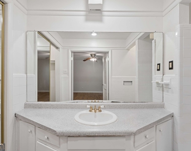 3543 Cloudland Drive - Photo Thumbnail 14