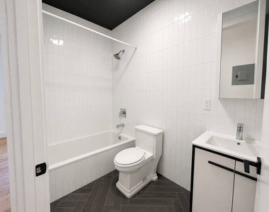 483 Evergreen Avenue - Photo Thumbnail 11