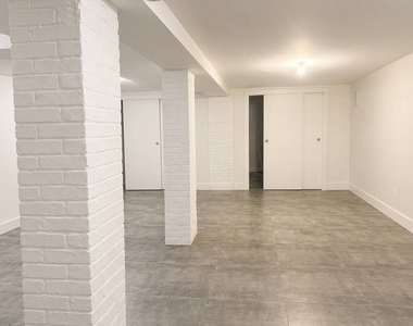 483 Evergreen Avenue - Photo Thumbnail 10
