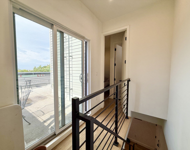 1265 Herkimer Street - Photo Thumbnail 7