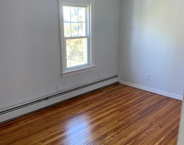 421 W Lincoln Avenue - Photo Thumbnail 23