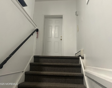 819 16th Avenue - Photo Thumbnail 8