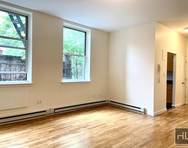 West 73 Street - Photo Thumbnail 2