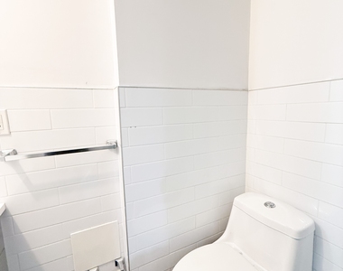 410 Eastern Parkway - Photo Thumbnail 14