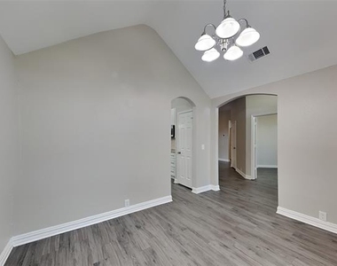 7009 Inglenook Drive - Photo Thumbnail 5