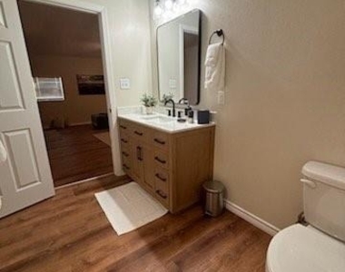 830 N Harbin Drive - Photo Thumbnail 8