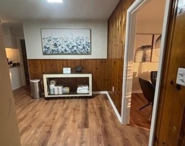 830 N Harbin Drive - Photo Thumbnail 13