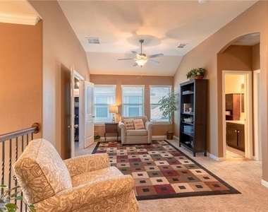 809 Park Place Lane - Photo Thumbnail 19