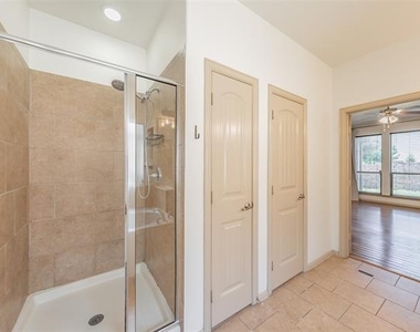 3316 Lone Tree Lane - Photo Thumbnail 23