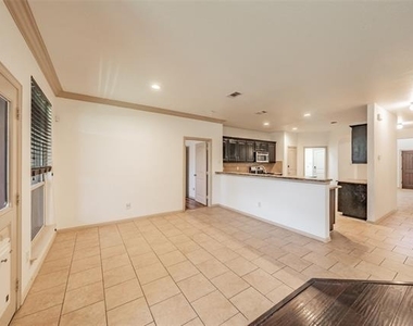 3316 Lone Tree Lane - Photo Thumbnail 15