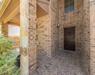 3316 Lone Tree Lane - Photo Thumbnail 2