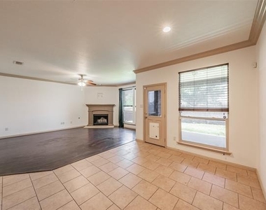 3316 Lone Tree Lane - Photo Thumbnail 16