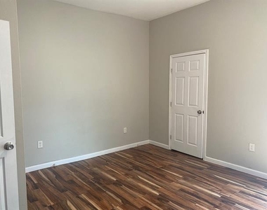 2932 Haynie Street - Photo Thumbnail 2