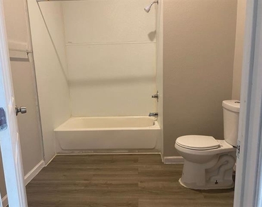2932 Haynie Street - Photo Thumbnail 4