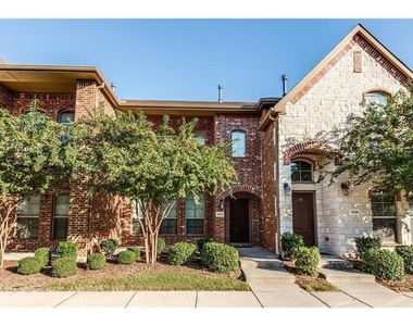 4240 Comanche Drive - Photo Thumbnail 1