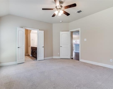 495 Chandler Court - Photo Thumbnail 6