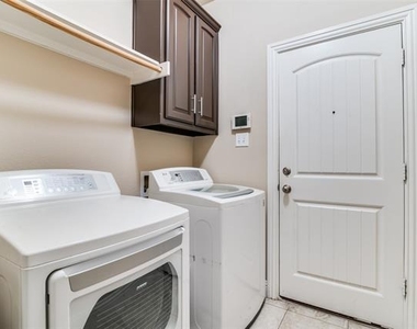 495 Chandler Court - Photo Thumbnail 5