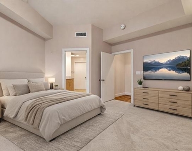 5055 Addison Circle - Photo Thumbnail 4