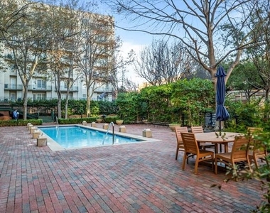 5055 Addison Circle - Photo Thumbnail 5