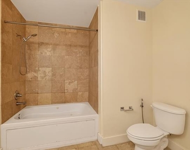 5055 Addison Circle - Photo Thumbnail 14
