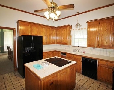 8150 Bob White Road - Photo Thumbnail 10