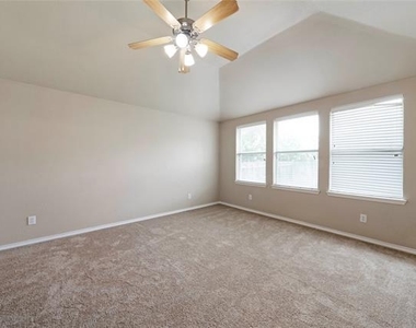 2105 Arthur Street - Photo Thumbnail 19