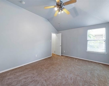 2105 Arthur Street - Photo Thumbnail 17