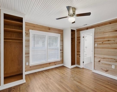 913 17th Street - Photo Thumbnail 17