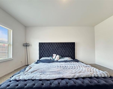 3204 Stanley Street - Photo Thumbnail 17