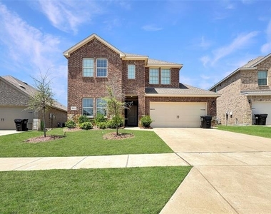 3204 Stanley Street - Photo Thumbnail 1