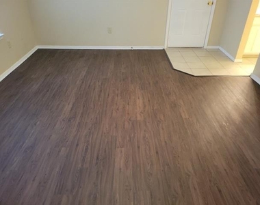 7721 Brandi Place - Photo Thumbnail 6