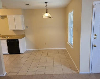7721 Brandi Place - Photo Thumbnail 3