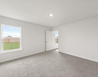 10117 Throttle Lane - Photo Thumbnail 5