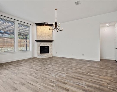1506 Snowdrop Drive - Photo Thumbnail 24