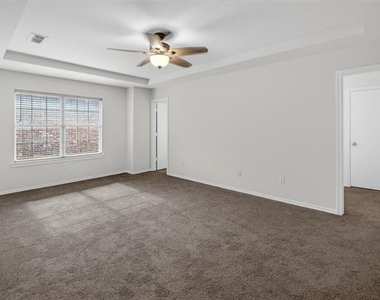 1009 Mccoy Drive - Photo Thumbnail 20