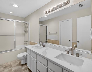 1009 Mccoy Drive - Photo Thumbnail 9