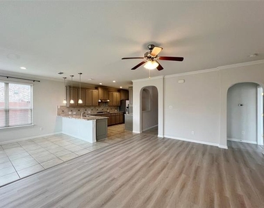 15201 Everly Court - Photo Thumbnail 8