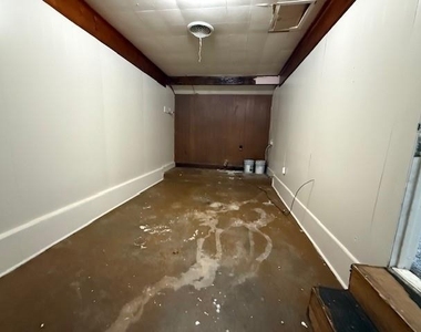 3250 College Street - Photo Thumbnail 11