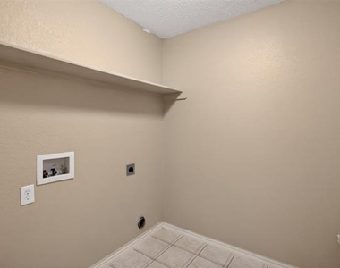 1105 Hidden Glade Drive - Photo Thumbnail 16