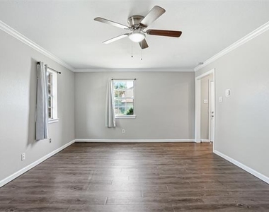 2319 St Gregory Street - Photo Thumbnail 6